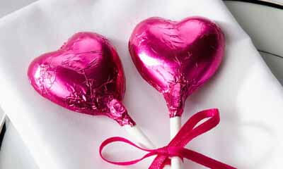 Free Heart Chocolate Lollipops from Chocolate Fix