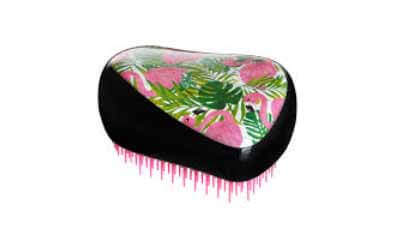 Win a Skinny Dip Tangle Teaser & Goody Bag