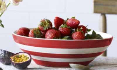 Win a Cornishware Serving Bowl & Maple Crisps