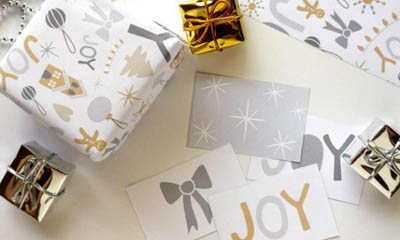 Free Printable Christmas Wrapping Paper & Gift Tags