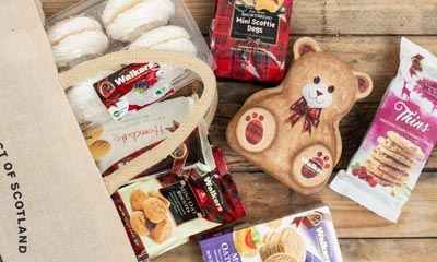 Win a Walkers Biscuits Summer Picnic Hamper