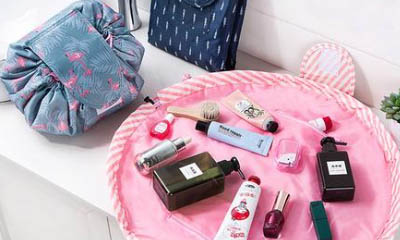 Free Hoona Makeup Bag