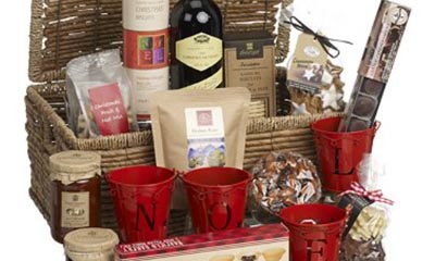 Free Luxury Picnic Hampers from Country Life