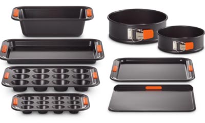 Win Le Creuset Baking Set