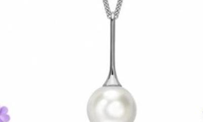 Win a 18ct white gold South Sea pearl pendant