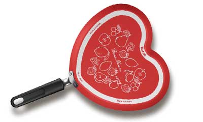 Free Tefal heart-shaped Crêpe Pan