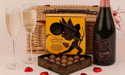 Win a Valentine's Day Fizz and Chocolate Hamper