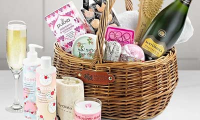 Win a Luxury Pampering Set Gift Basket
