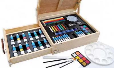 Free Hobbycraft Mixed Media Easel Set