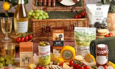 Win a Prosecco Picnic Hamper
