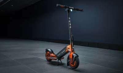 Win Pure × McLaren Electric Scooter